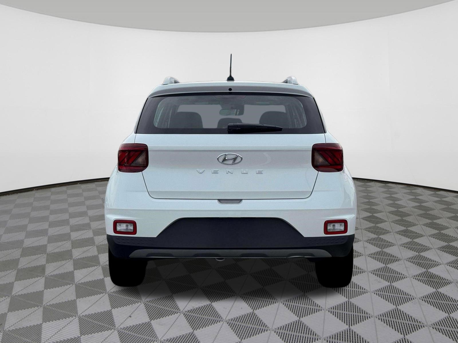 New 2026 Hyundai Venue SEL FWD image 6