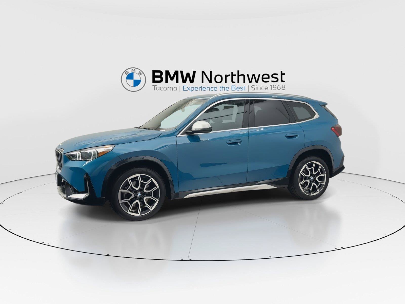 Used 2024 BMW X1 xDrive28i w/ Convenience Package AWD/4WD image 8