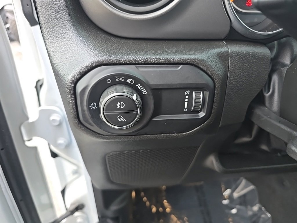 Certified 2023 Jeep Gladiator Willys image 23