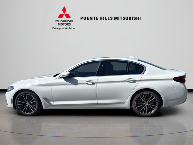 Used 2022 BMW 530i w/ Convenience Package RWD image 8