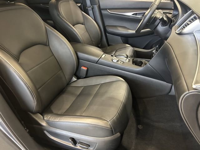 Certified 2025 INFINITI QX50 Luxe w/ Accent Package image 11
