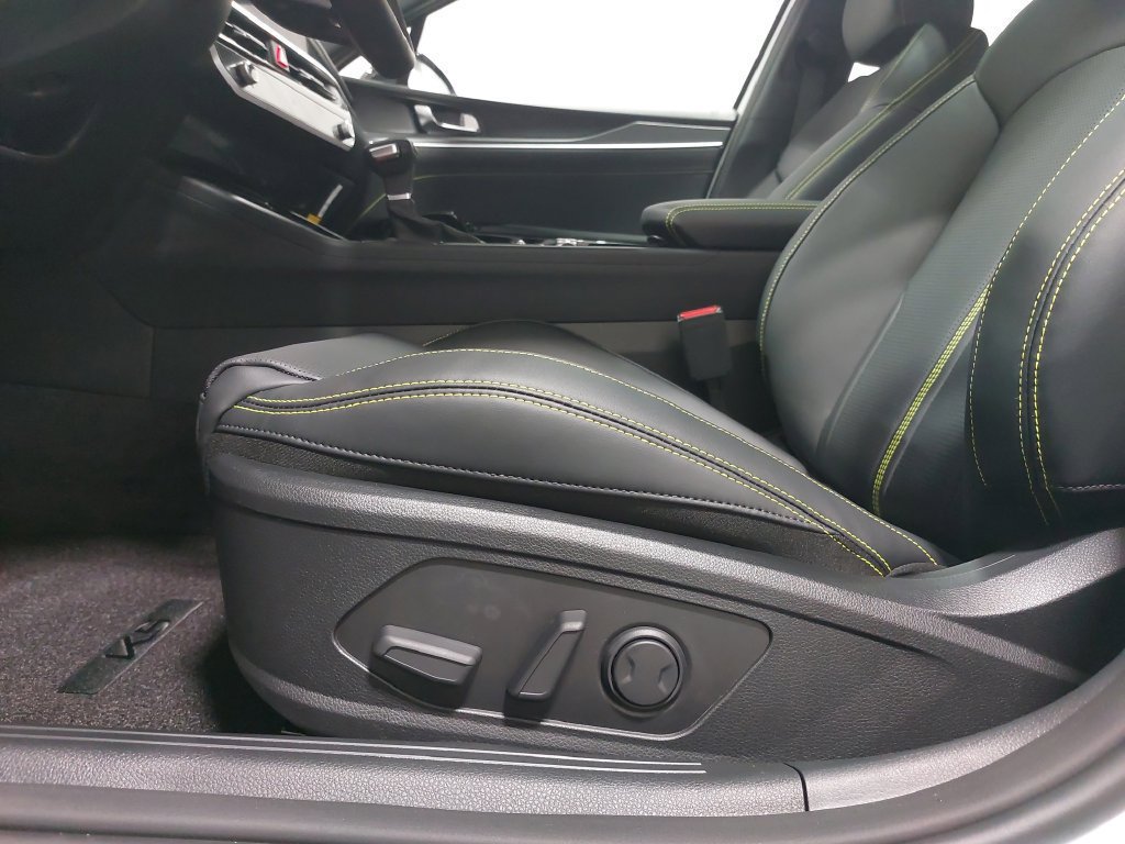 Used 2026 Kia K5 GT FWD image 29