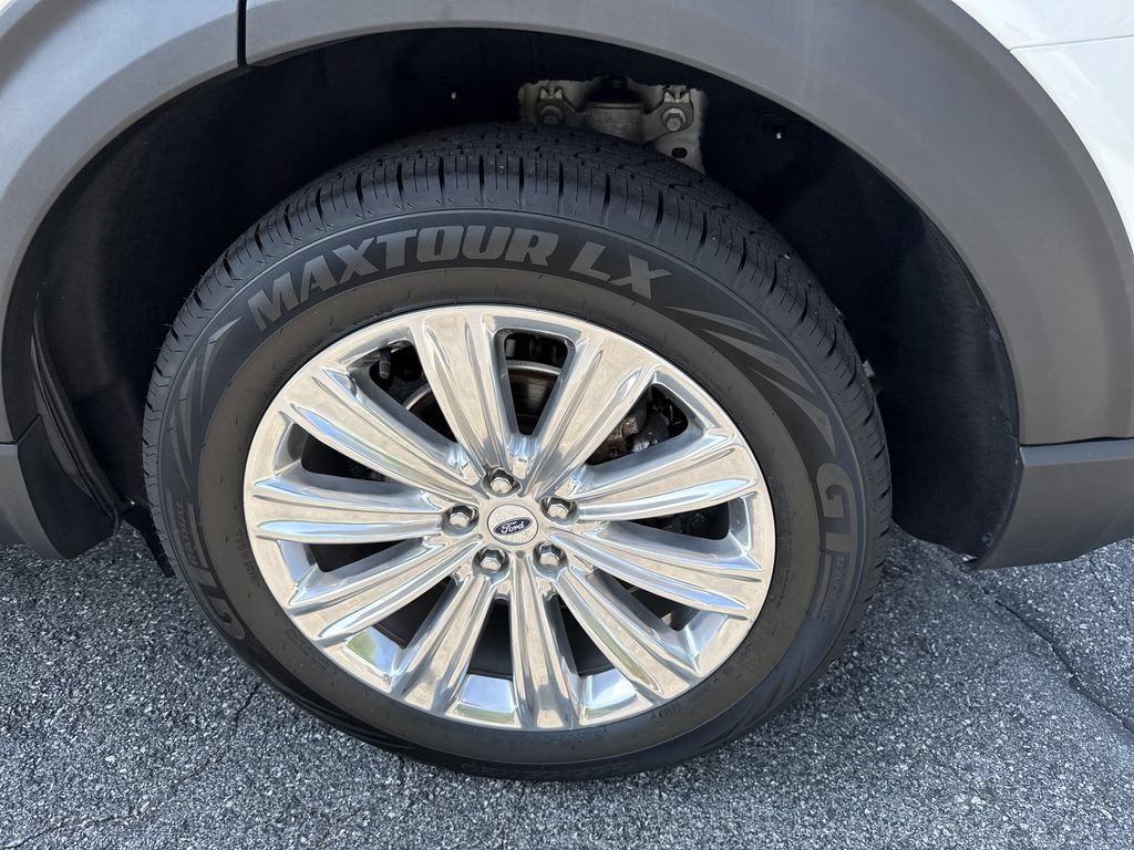 Used 2022 Ford Explorer Limited w/ Limited Technology Package AWD/4WD image 19