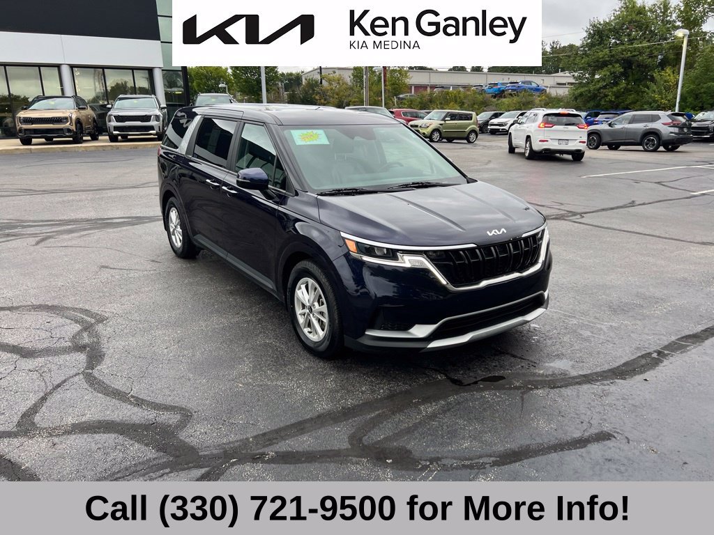Certified 2024 Kia Carnival LX FWD image 7