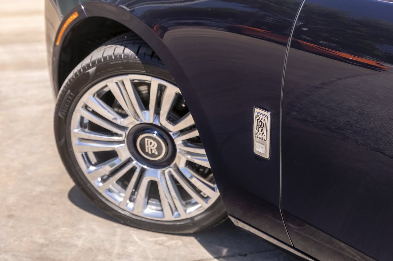 New 2025 Rolls-Royce Ghost AWD/4WD image 19