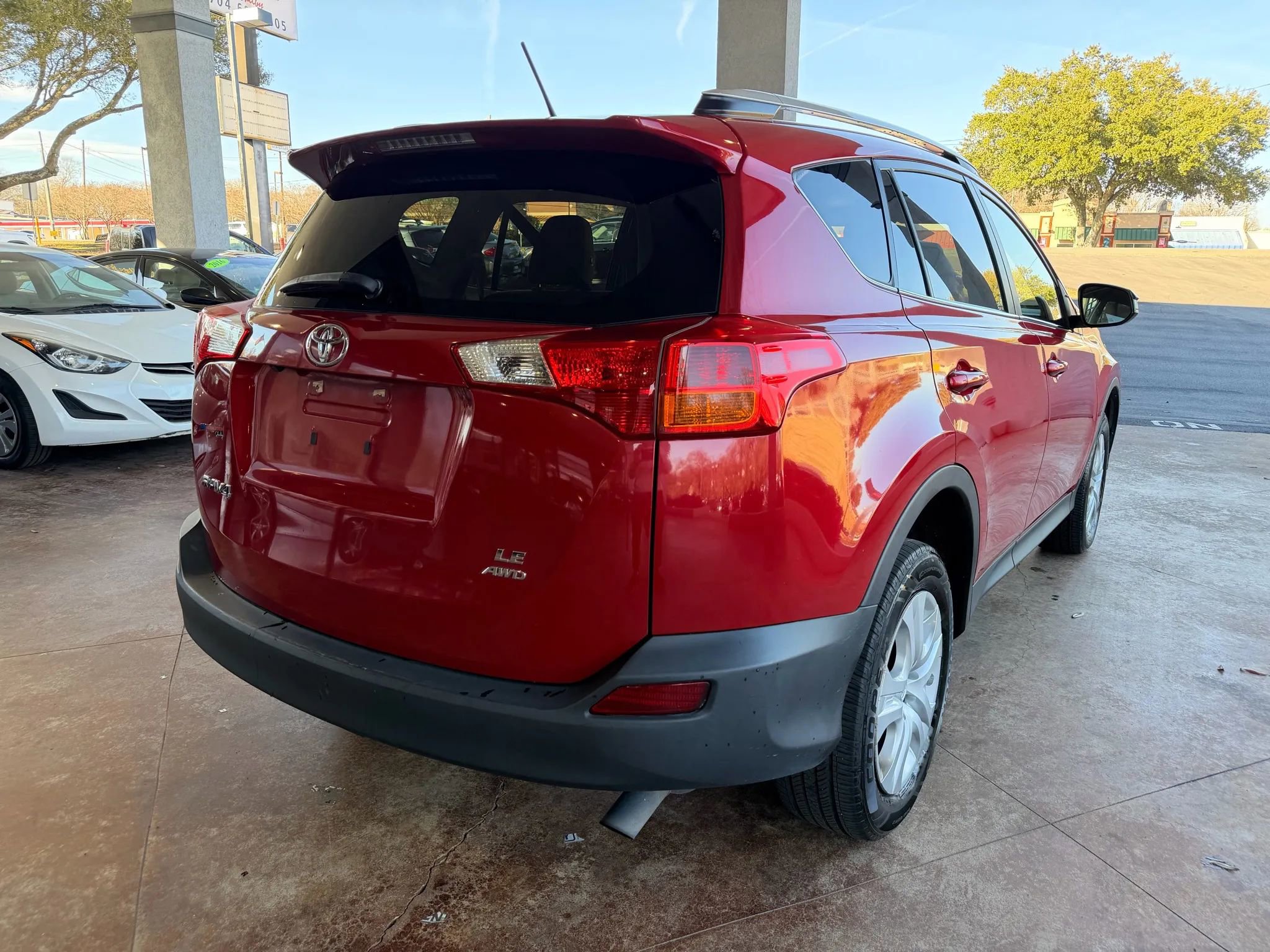 Used 2013 Toyota RAV4 LE image 6
