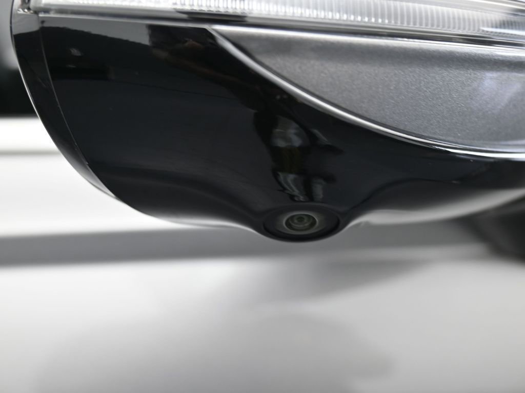 Used 2022 Genesis GV70 2.5T w/ Advanced Package image 53