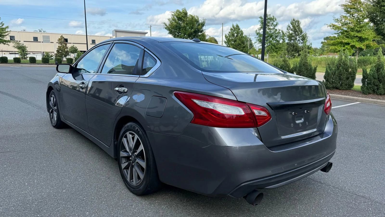 Used 2017 Nissan Altima 2.5 SV image 22