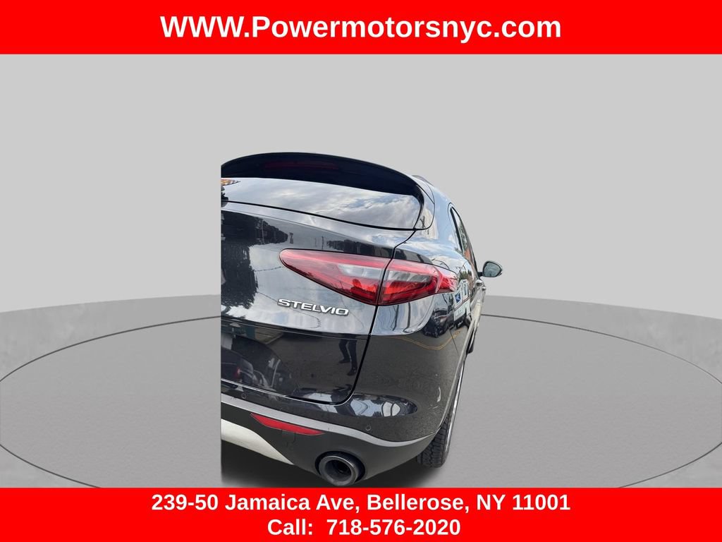 Used 2019 Alfa Romeo Stelvio Ti Sport w/ Quick Order Package 22S Sport AWD/4WD image 10