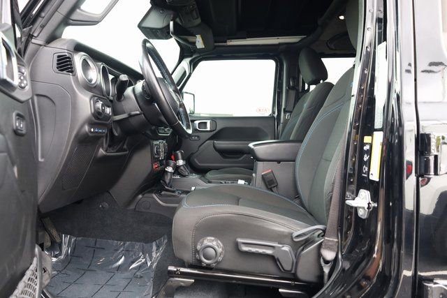 Used 2022 Jeep Wrangler Unlimited Rubicon 4xe w/ Cold Weather Group image 10
