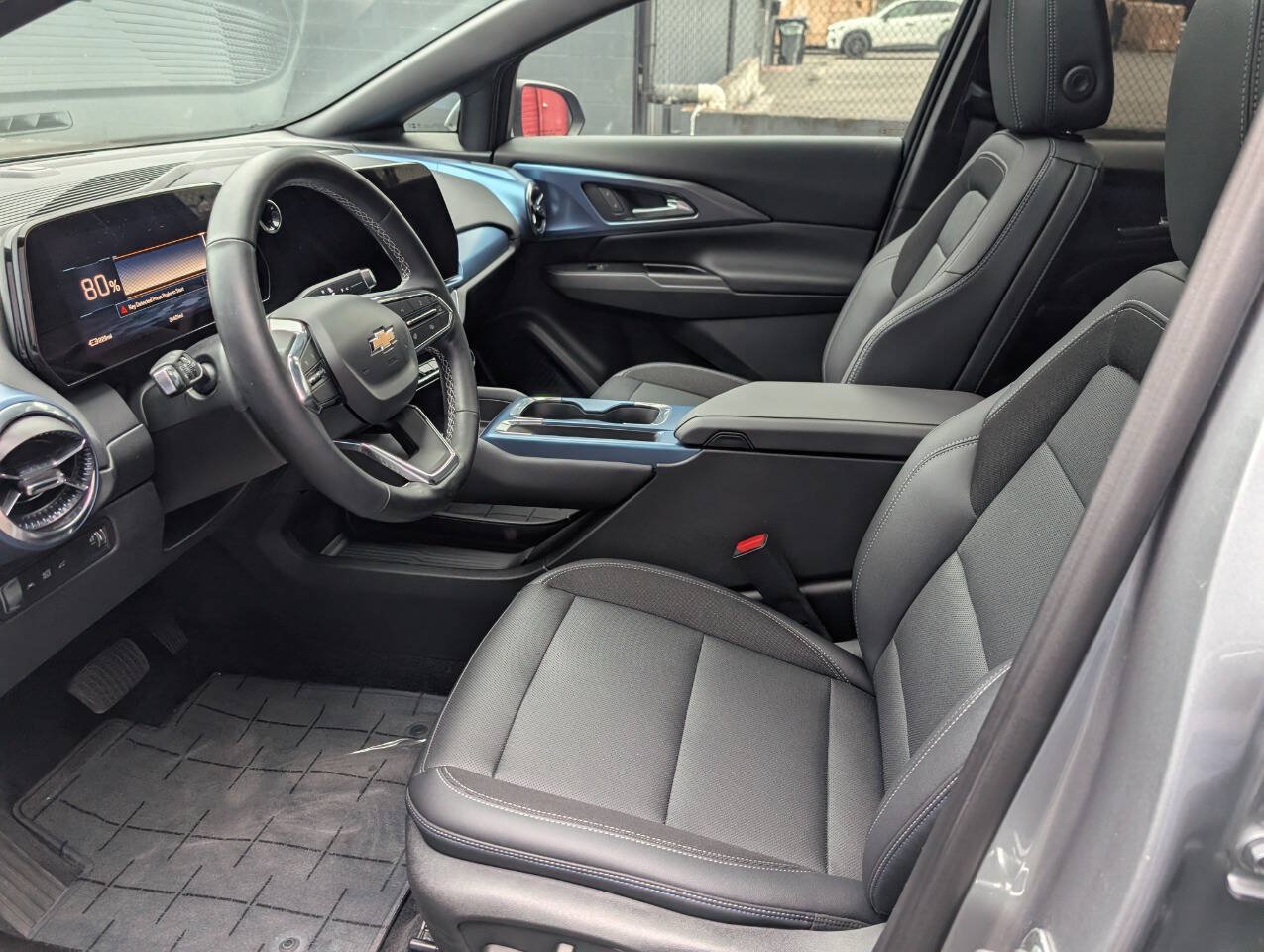 Used 2024 Chevrolet Equinox EV LT AWD/4WD image 12