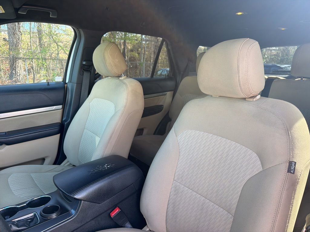 Used 2016 Ford Explorer FWD image 19