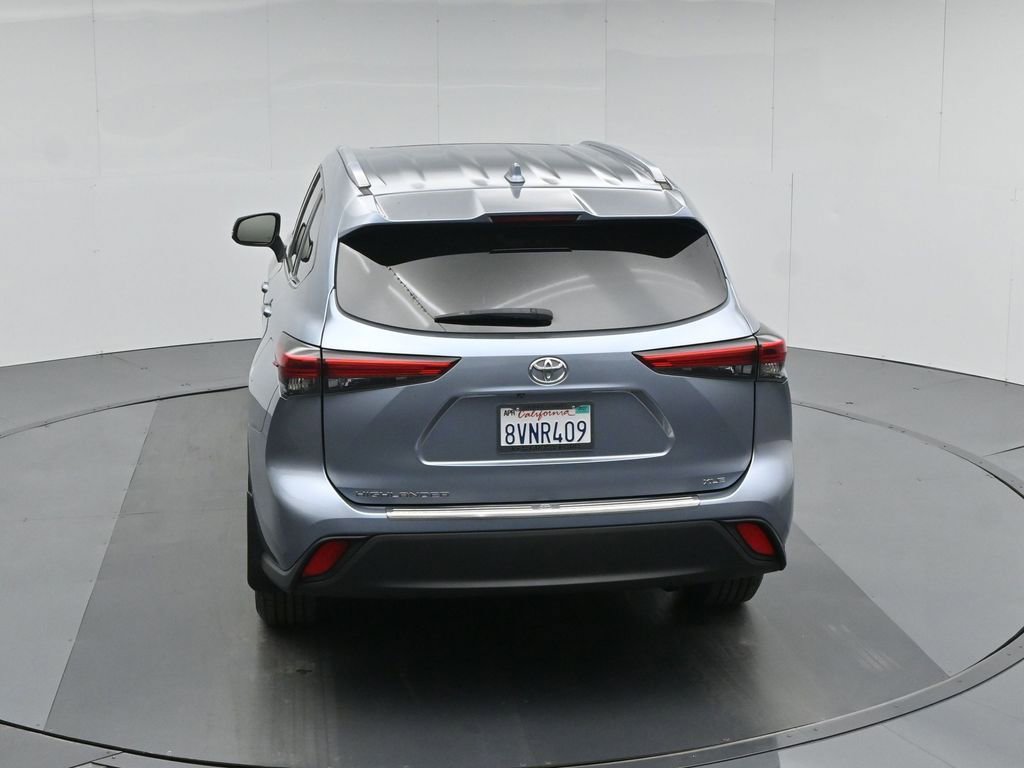 Used 2021 Toyota Highlander XLE image 44