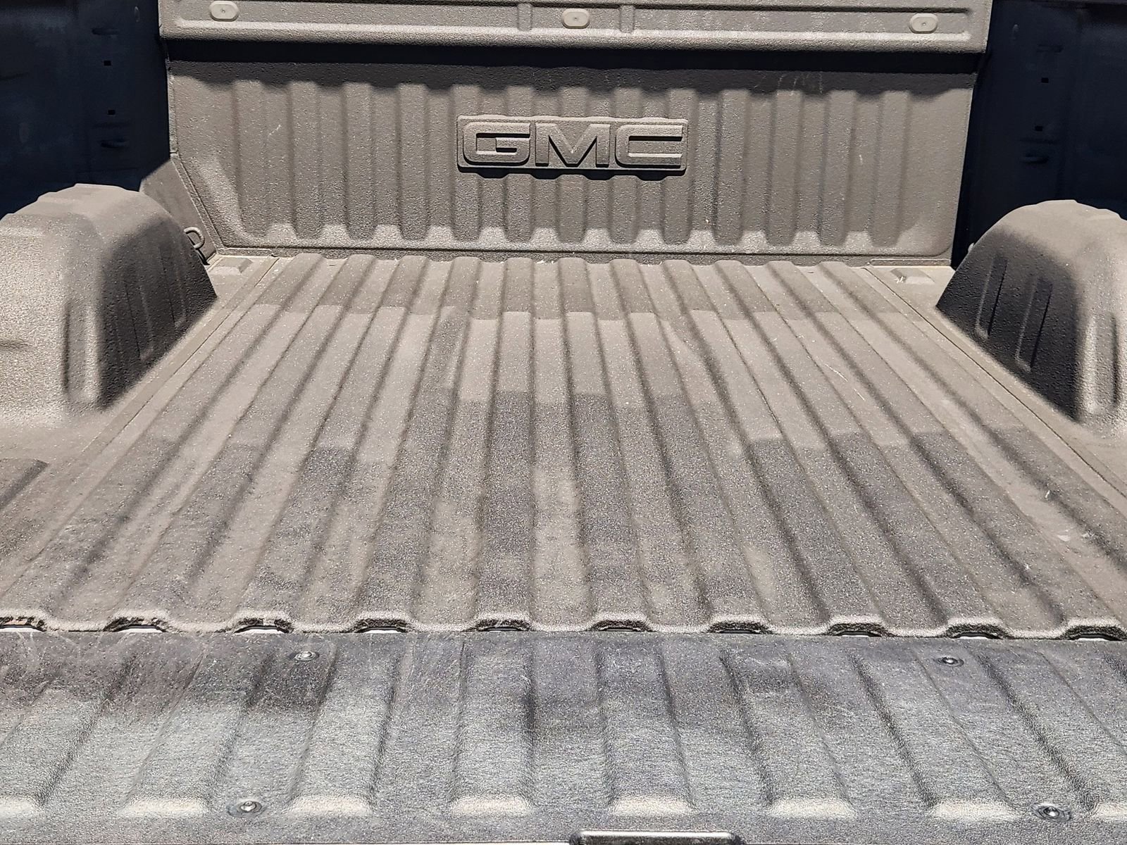 Used 2023 GMC Sierra 1500 SLT image 31