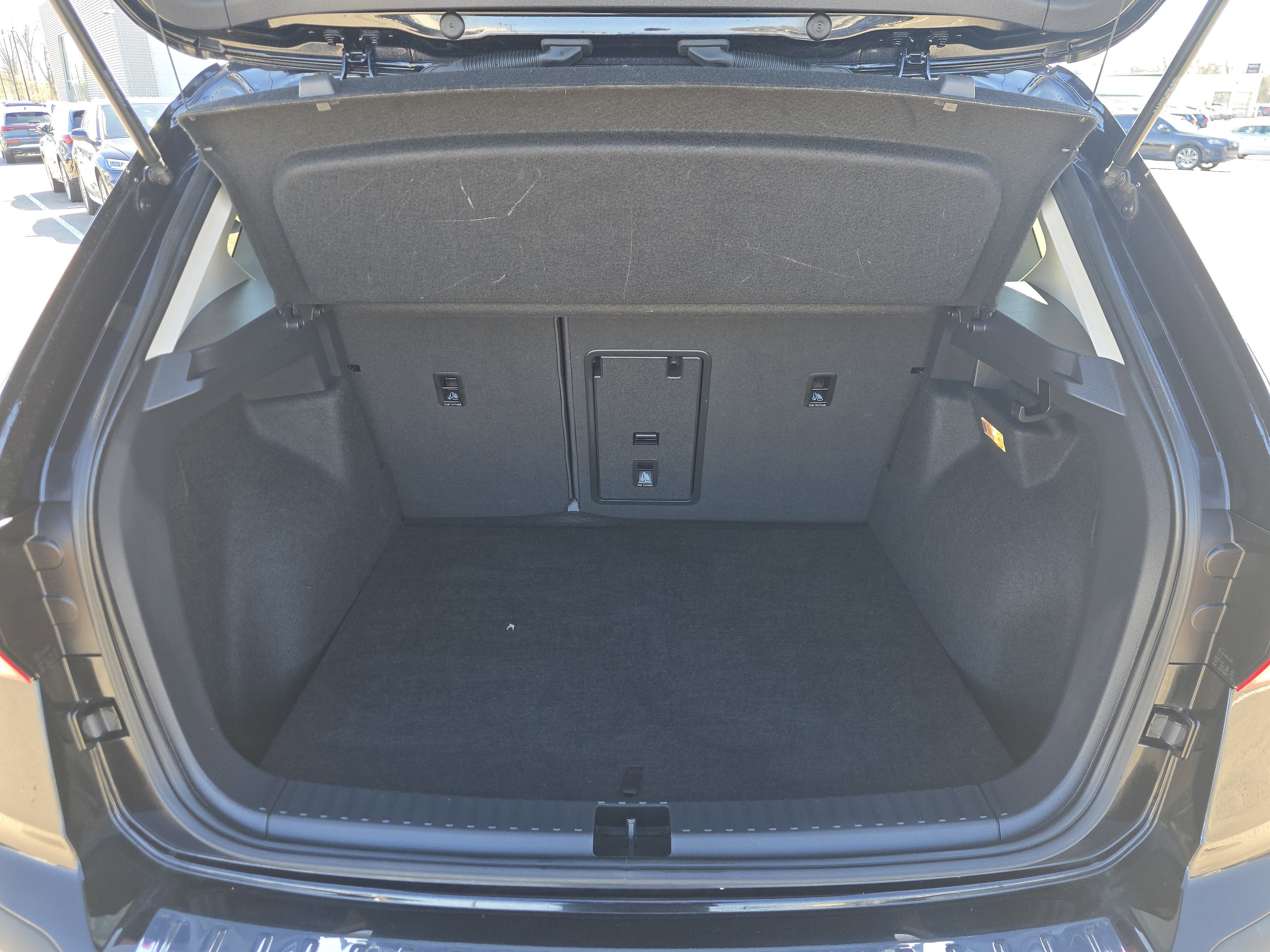 Certified 2023 Volkswagen Taos SE w/ Panoramic Sunroof Package image 15