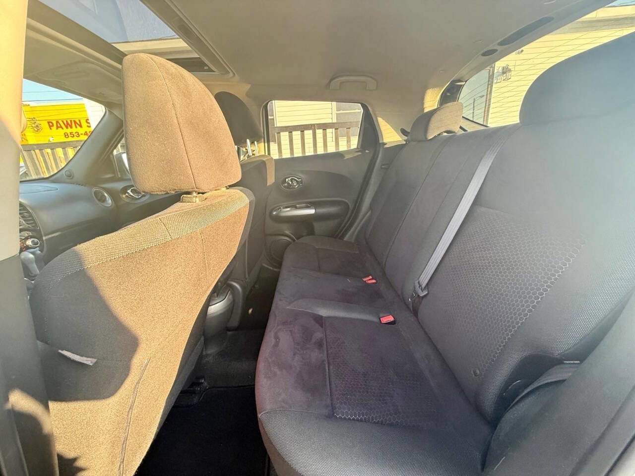 Used 2015 Nissan Juke SV image 14