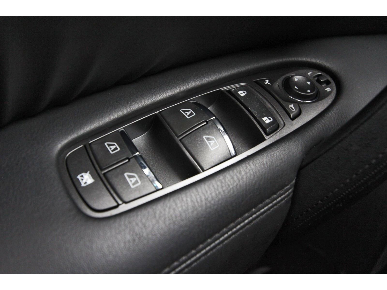 Used 2023 Nissan Armada SL w/ Cargo Package RWD image 23