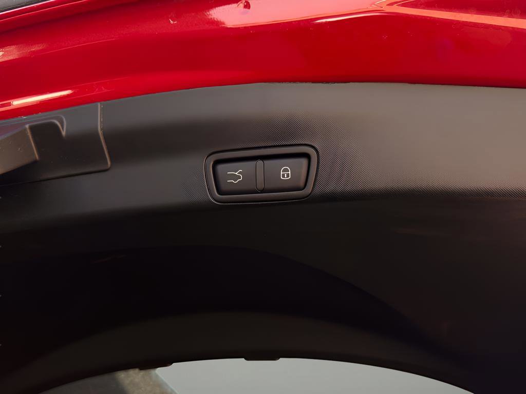 Used 2024 Alfa Romeo Stelvio Sprint image 28