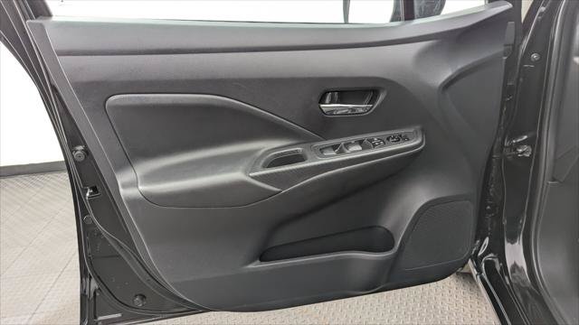 Used 2025 Nissan Versa SV FWD image 13
