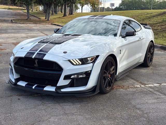 Used 2022 Ford Mustang Shelby GT500 w/ Technology Package RWD image 3