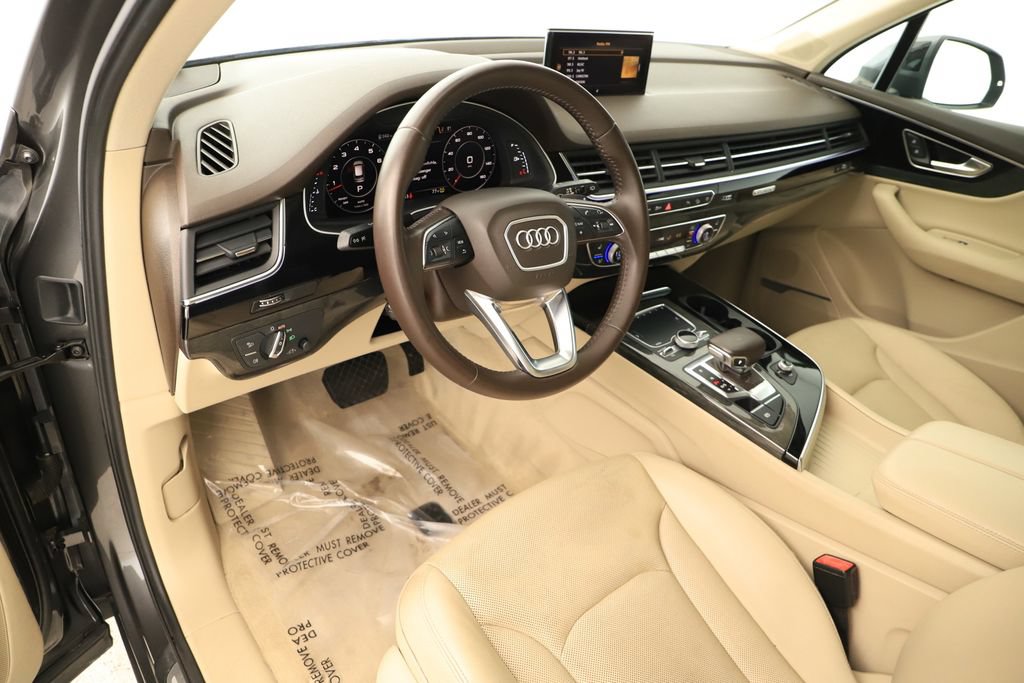 Used 2018 Audi Q7 3.0T Premium Plus w/ Premium Plus Package AWD/4WD image 15