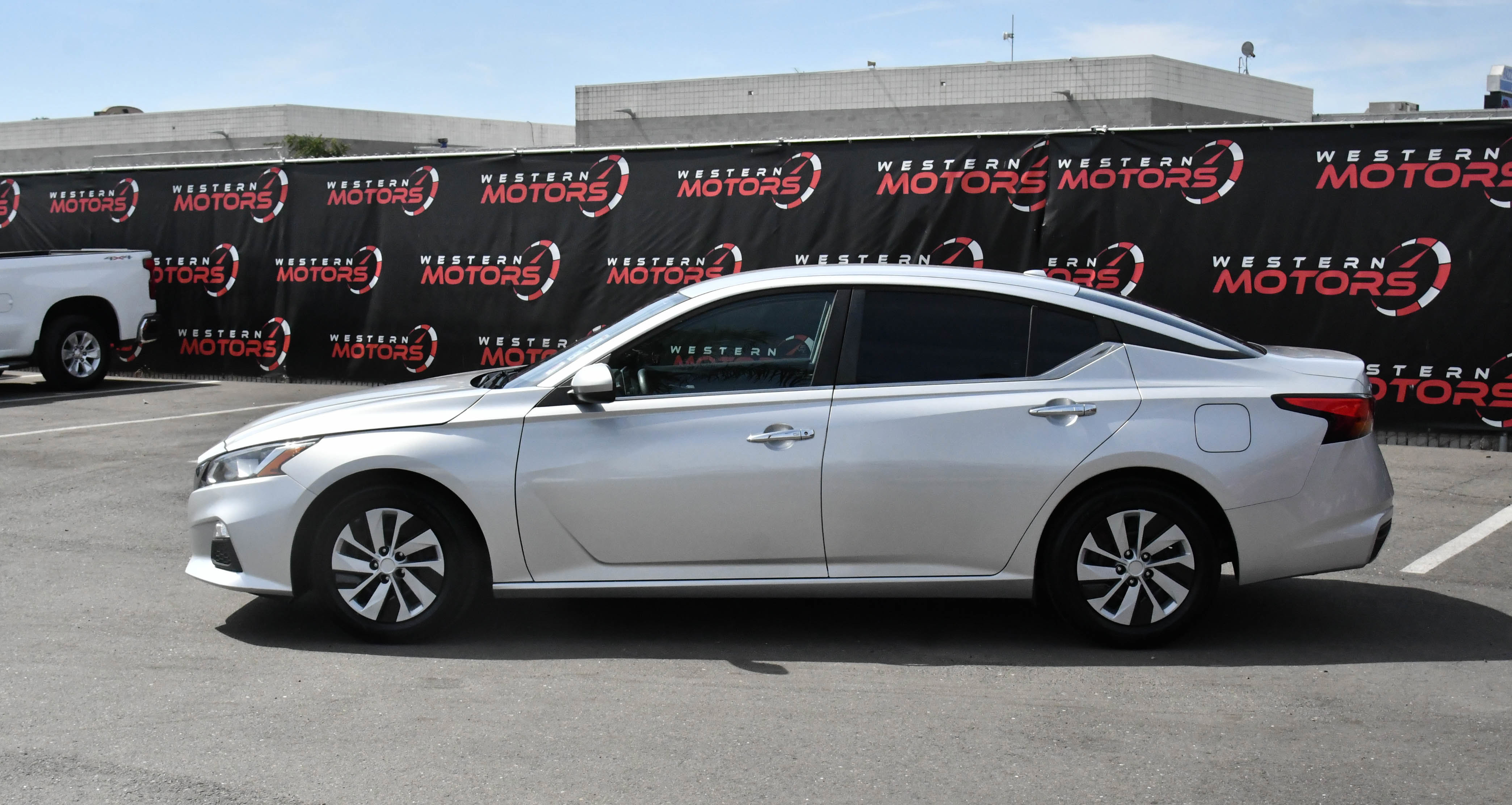 Used 2020 Nissan Altima 2.5 S FWD image 4