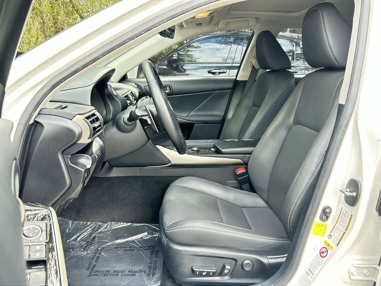 Used 2018 Lexus IS 300 w/ Accessory Package 2 RWD image 11
