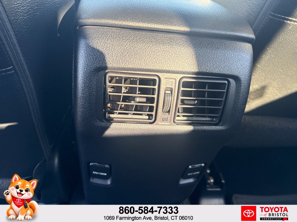 Used 2017 Toyota 4Runner SR5 AWD/4WD image 34