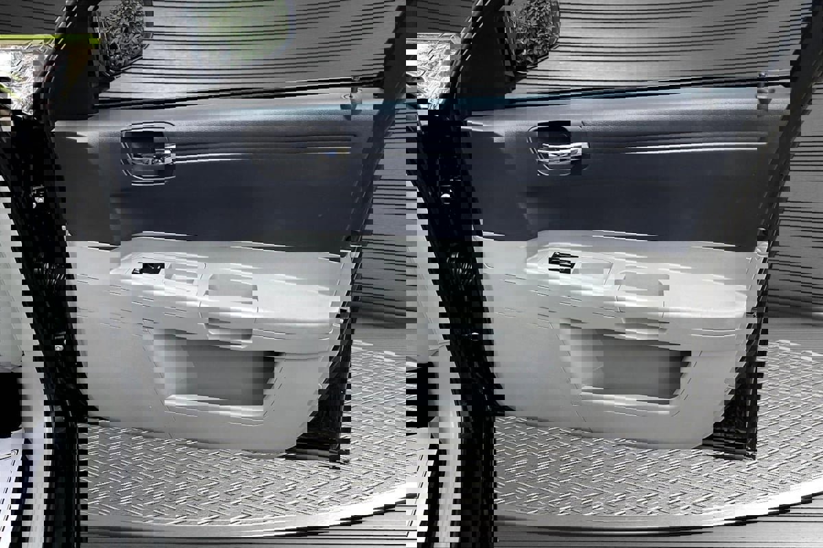 Used 2007 Chrysler 300 RWD image 26