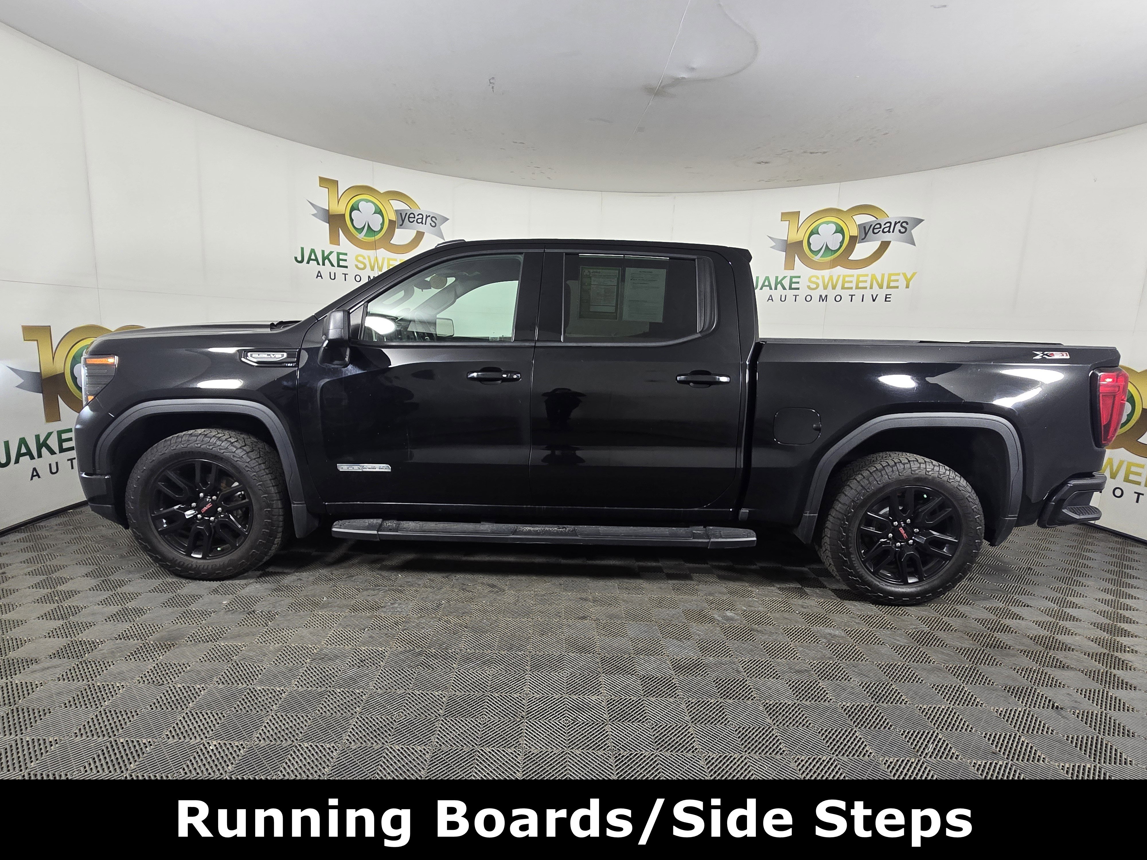 Certified 2024 GMC Sierra 1500 Elevation w/ LPO, Elevation Black Package AWD/4WD image 4