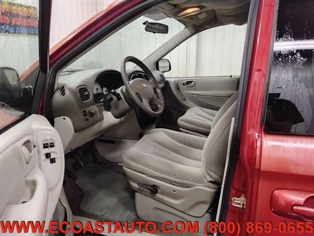 Used 2005 Dodge Caravan SXT FWD image 10