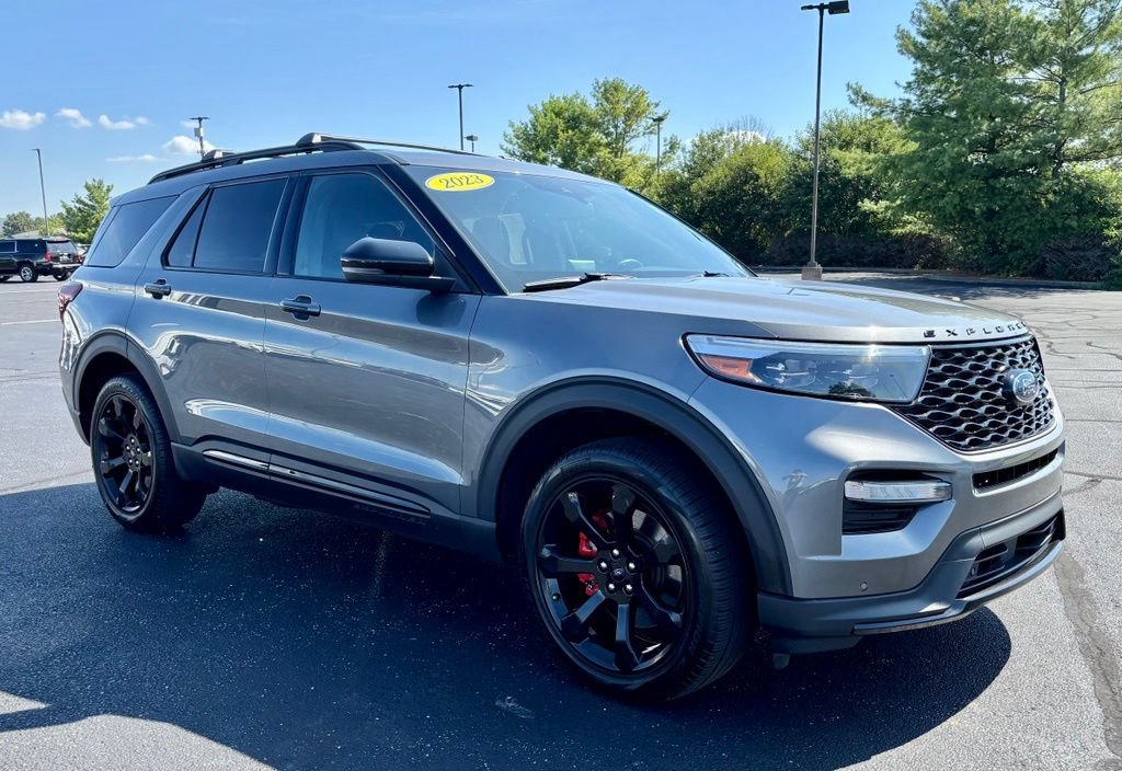Used 2023 Ford Explorer ST w/ Equipment Group 401A AWD/4WD image 9