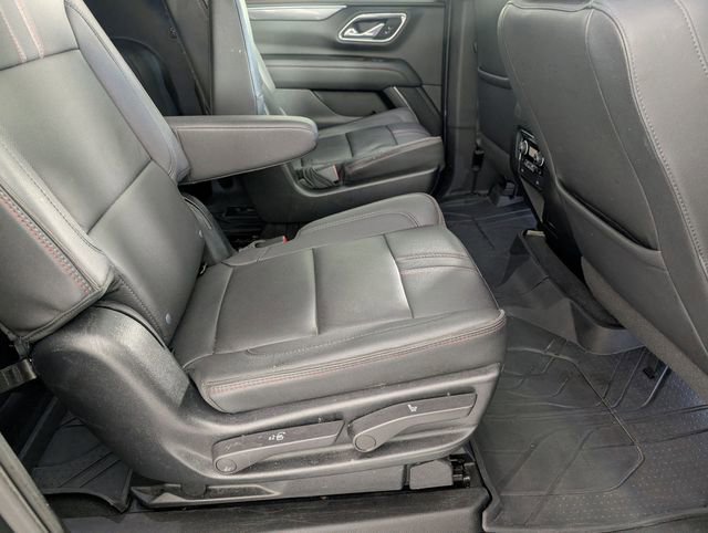 Used 2023 Chevrolet Suburban RST w/ Sport Performance Package AWD/4WD image 33