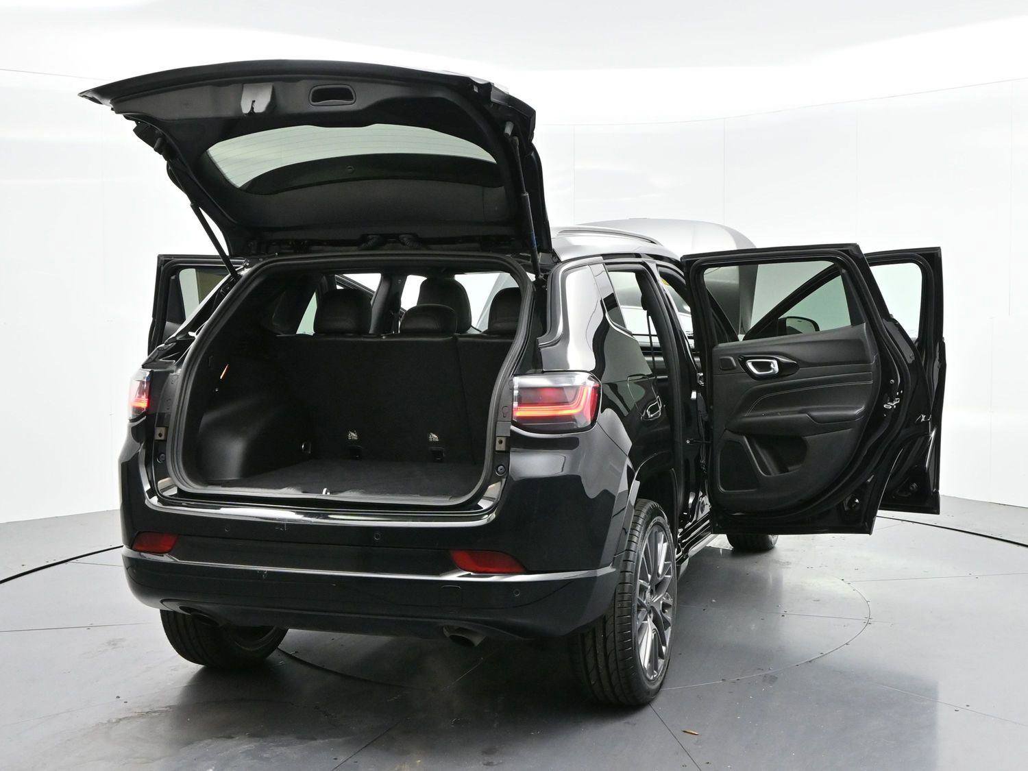 Used 2023 Jeep Compass High Altitude image 41