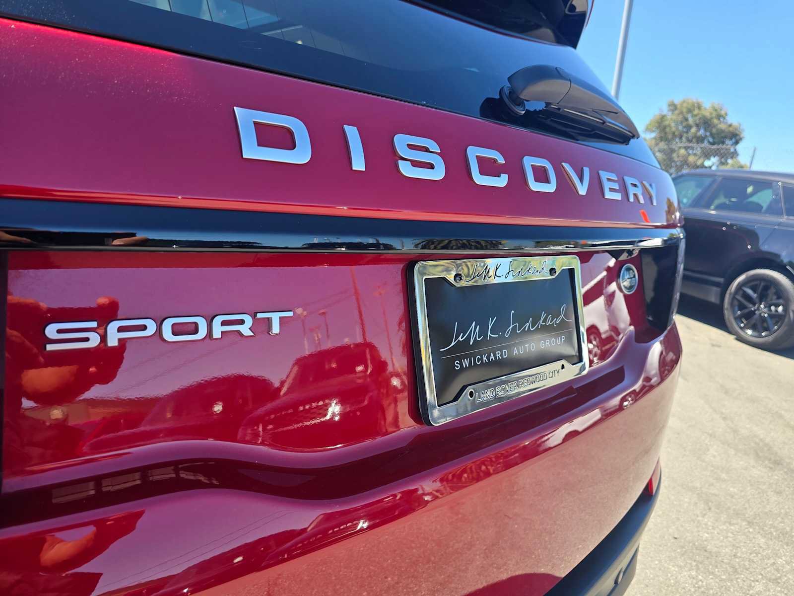 Used 2023 Land Rover Discovery Sport SE image 16