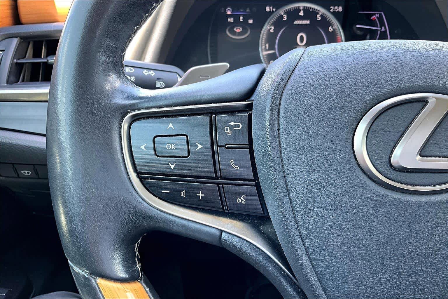 Used 2019 Lexus ES 350 w/ Accessory Package 2 FWD image 23