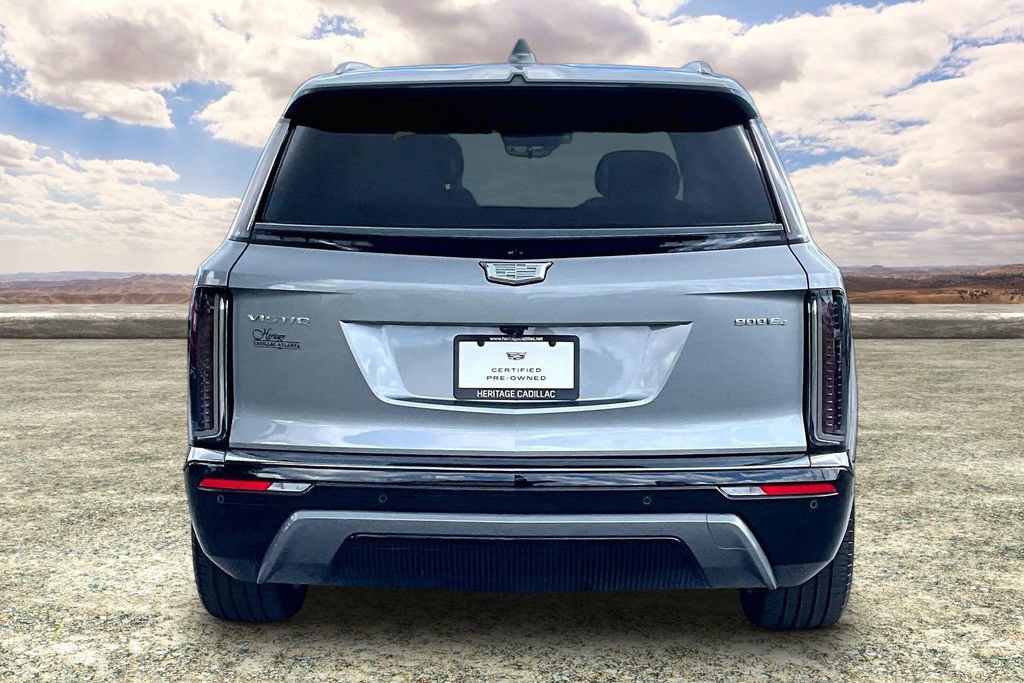Certified 2026 Cadillac Vistiq Premium Luxury w/ LPO, Floor Liner Package AWD/4WD image 6