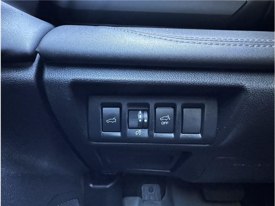 Used 2023 Subaru Outback Limited XT AWD/4WD image 28