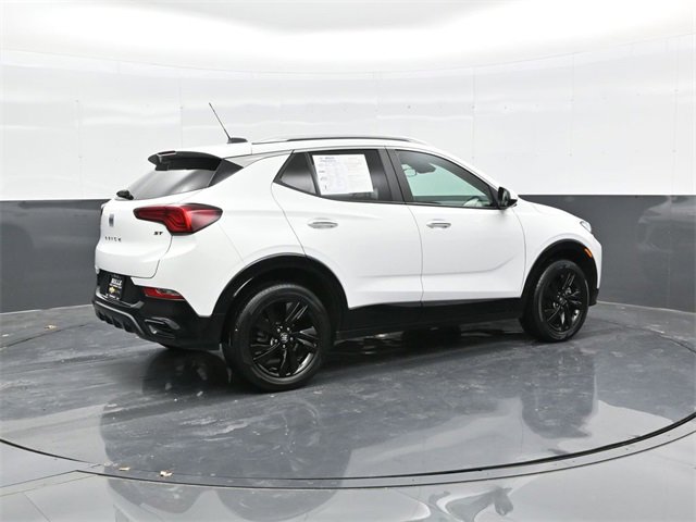 Used 2024 Buick Encore GX Sport Touring image 7