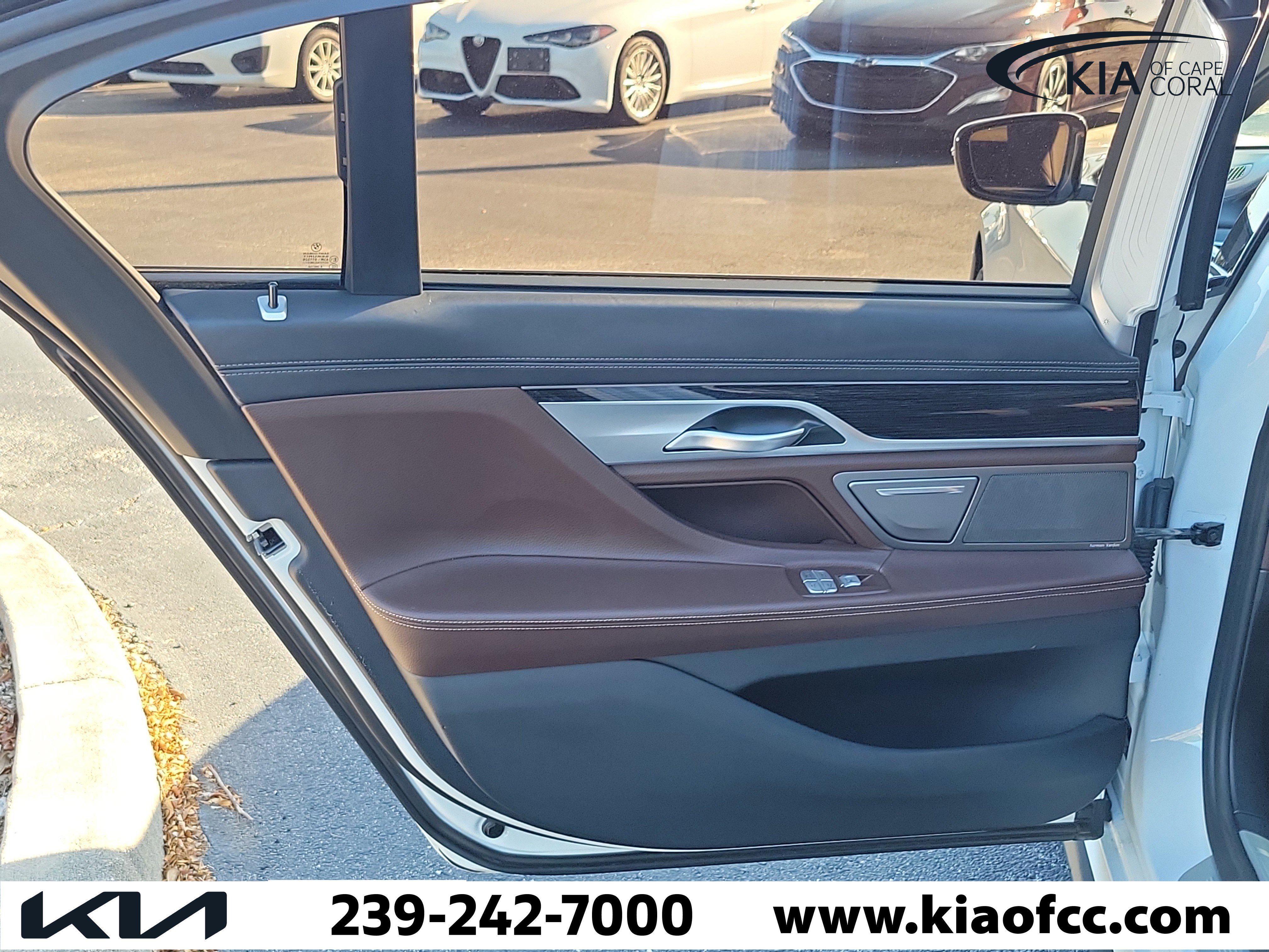 Used 2019 BMW 740i xDrive w/ Executive Package image 15