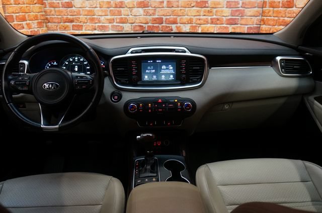 Used 2018 Kia Sorento EX AWD/4WD image 13