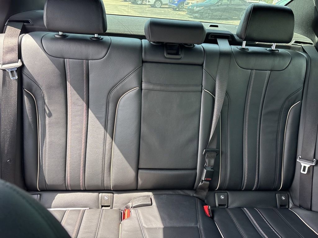 Used 2018 BMW 530e xDrive w/ Premium Package 2 image 9