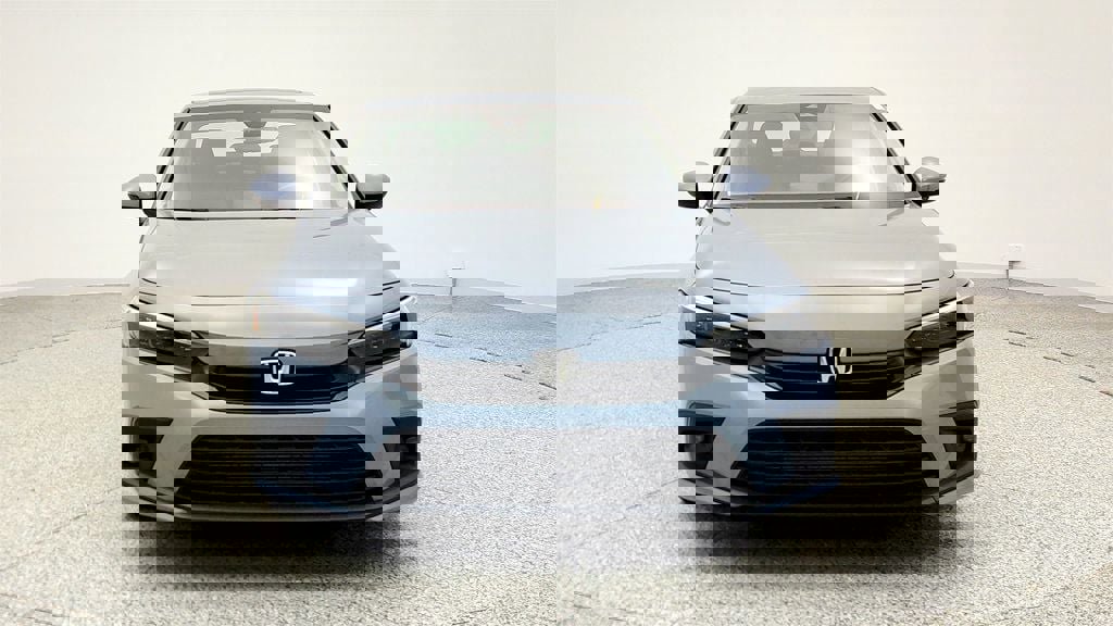 Used 2024 Honda Civic Touring image 2