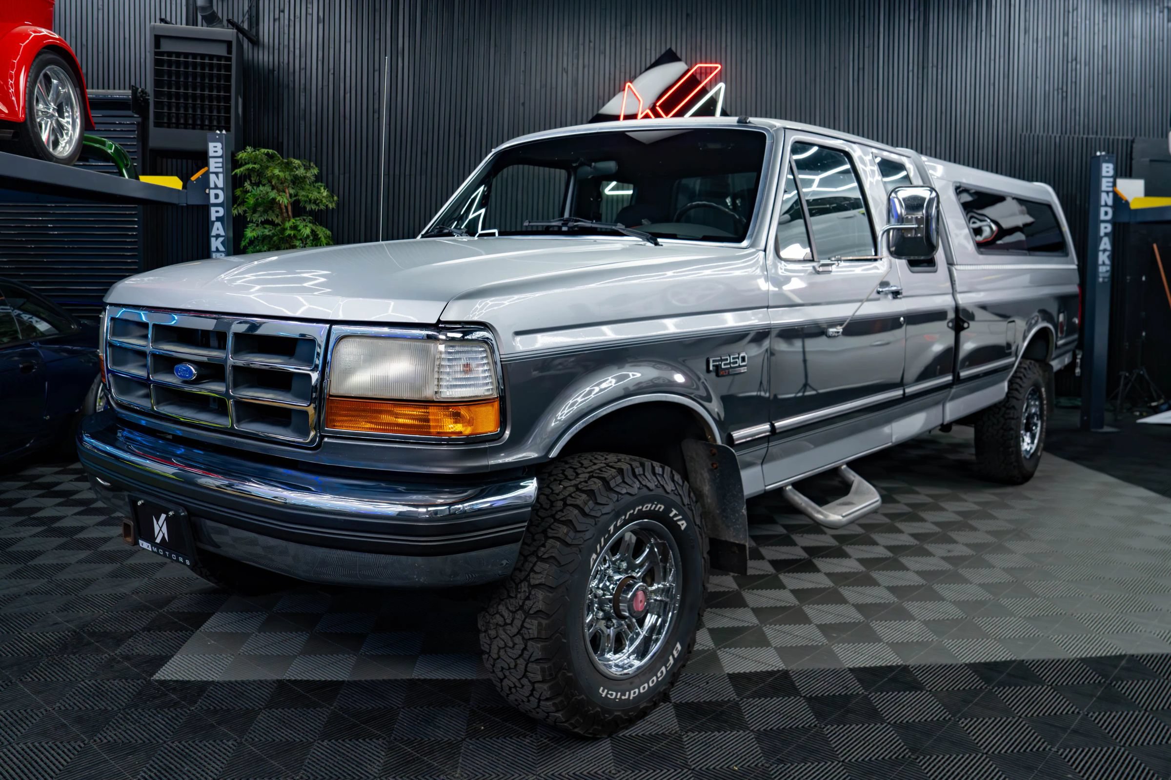 Used 1993 Ford F250 4x4 SuperCab image 1