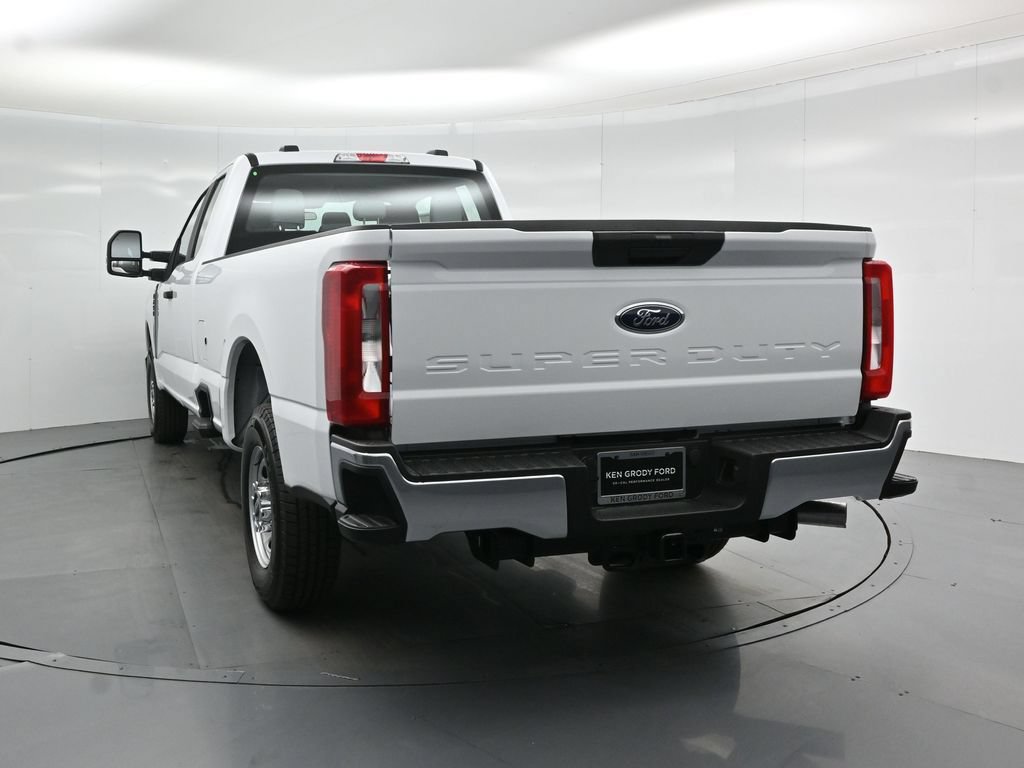 New 2026 Ford F250 XL w/ XL Chrome Package RWD image 22