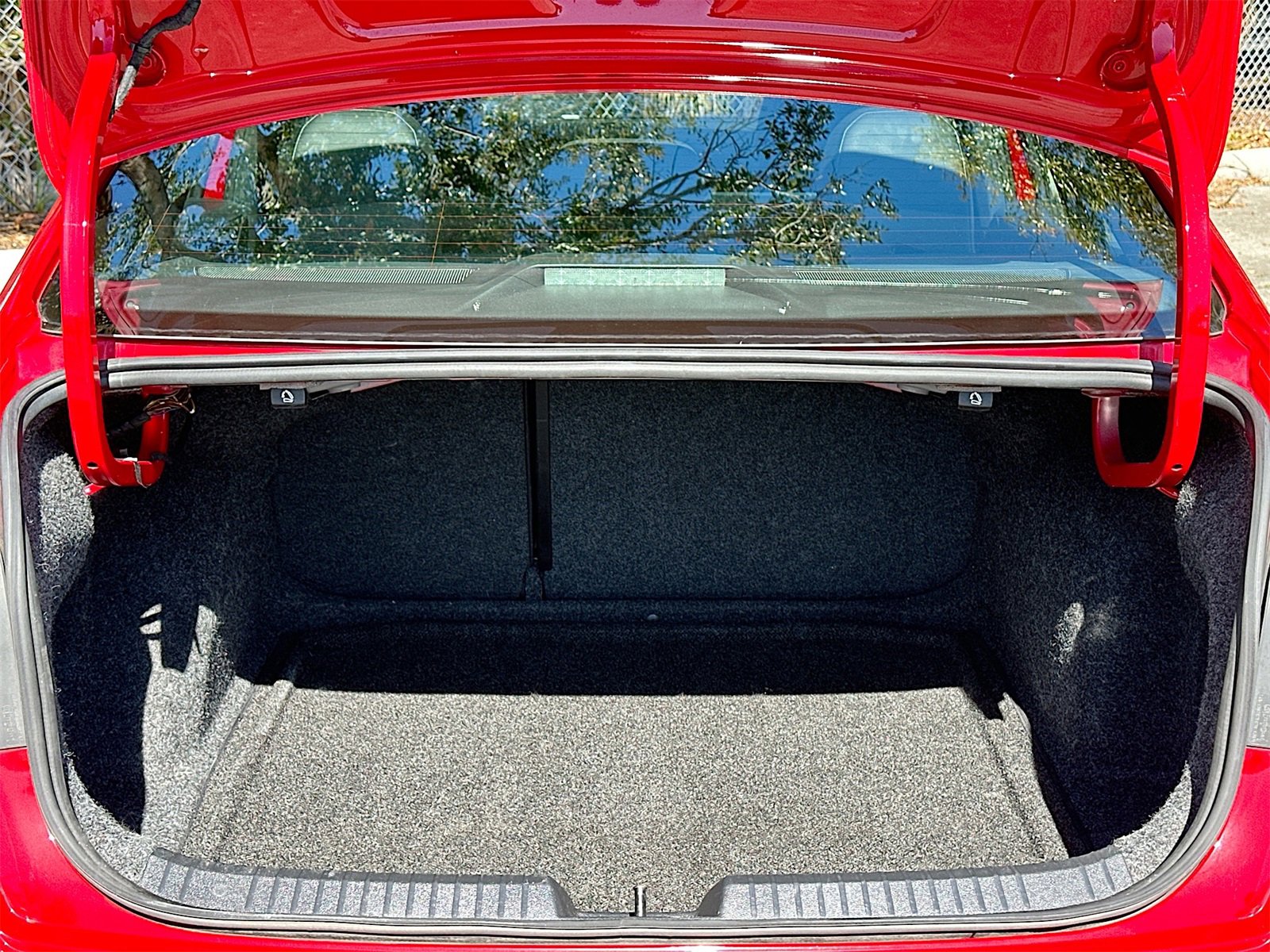 Used 2019 Volkswagen Jetta R-Line image 25