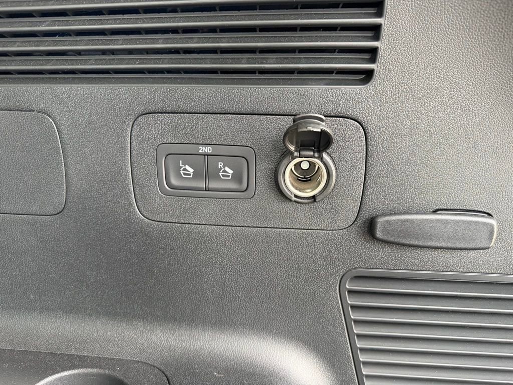 Used 2023 Kia Sorento SX image 12