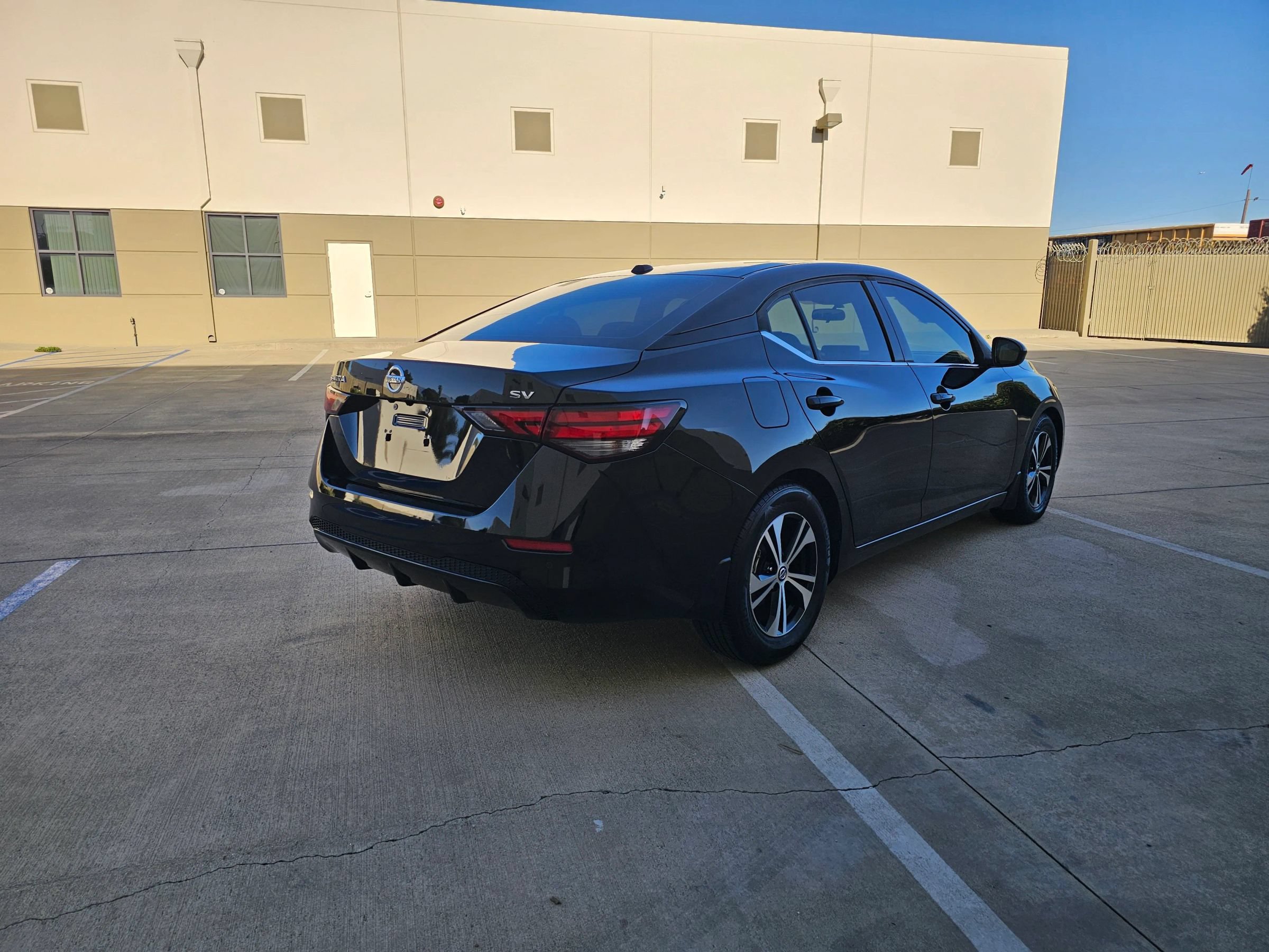 Used 2021 Nissan Sentra SV FWD image 5