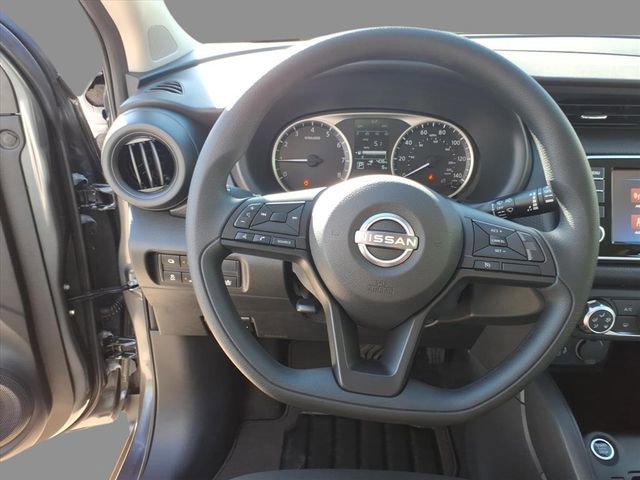 New 2025 Nissan Kicks Play S FWD image 18