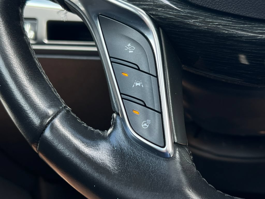 Used 2020 Cadillac XT5 Premium Luxury AWD/4WD image 32